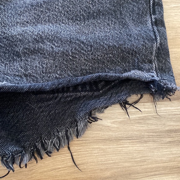 Levi’s High Rise Button Fly Cut-off Jean Shorts • Daisy Dukes • 26 - Picture 4 of 10